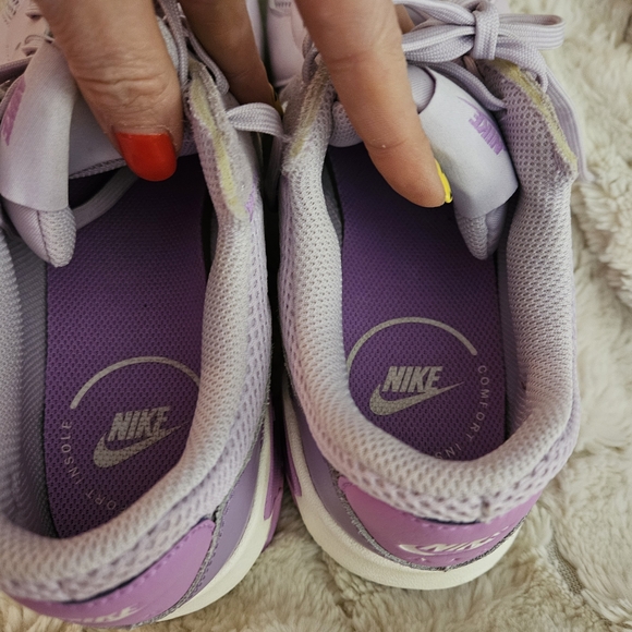 Nike Women's Air Max Lavender Sneakers - Picture 7 of 8